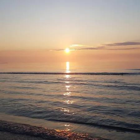 Deep Blue Mamaia Nord Apartment